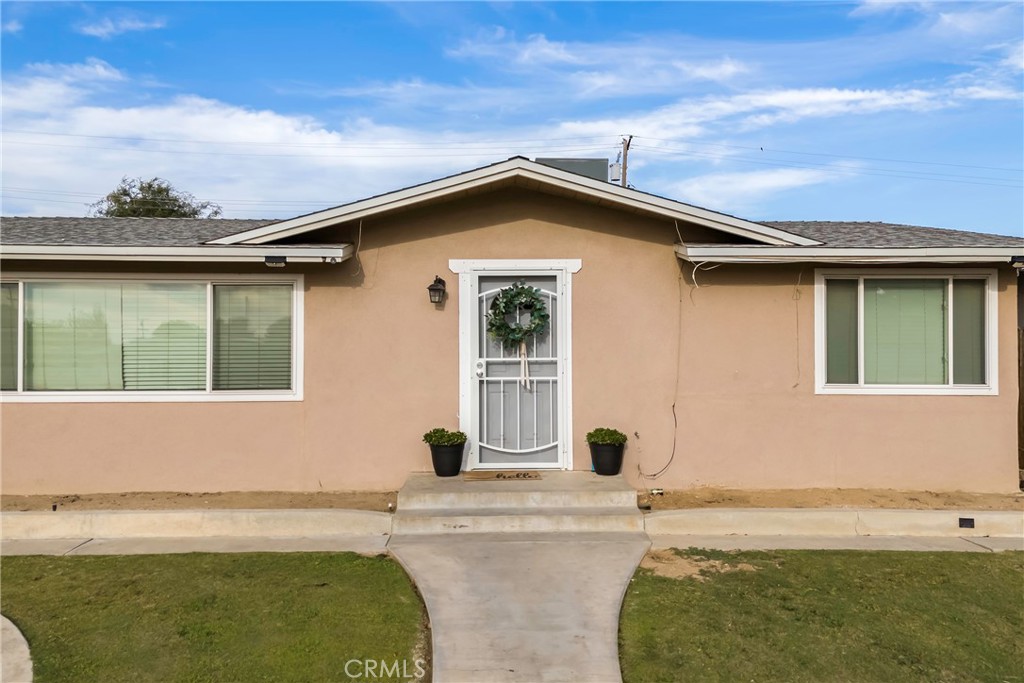 3305 Dwight Street Property Photo 2
