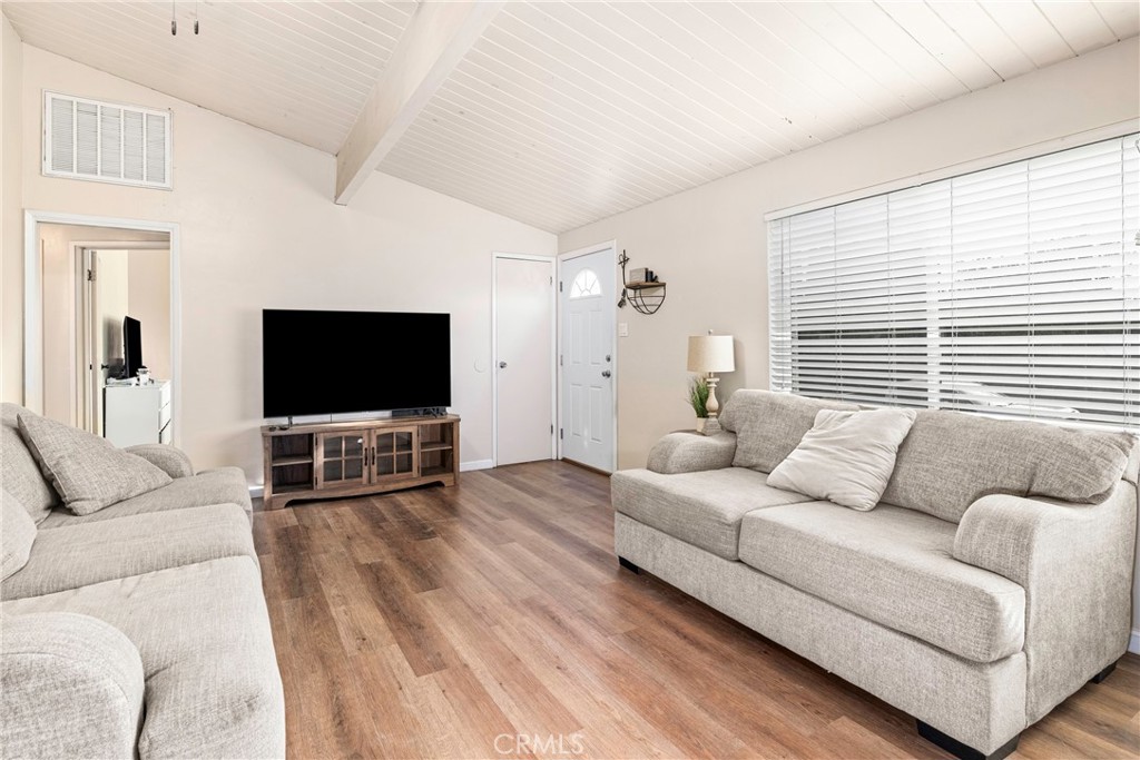 3305 Dwight Street Property Photo 7