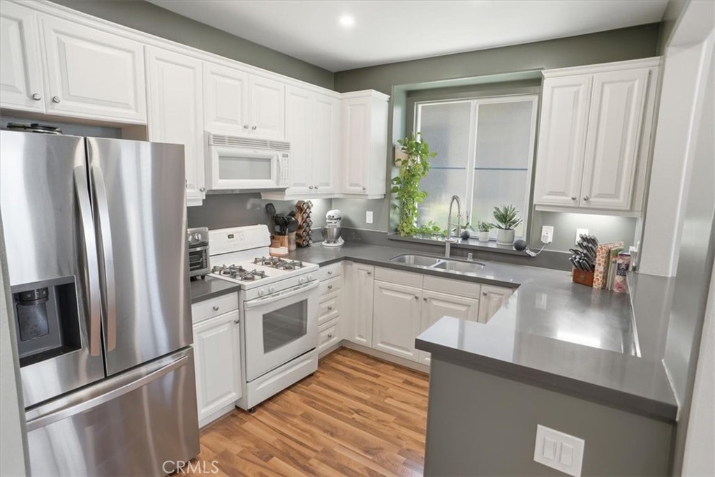 28475 Santa Rosa Property Photo 4