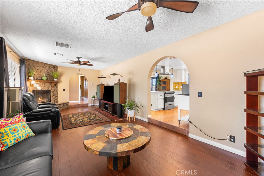5055 W Avenue K12 Property Photo 11