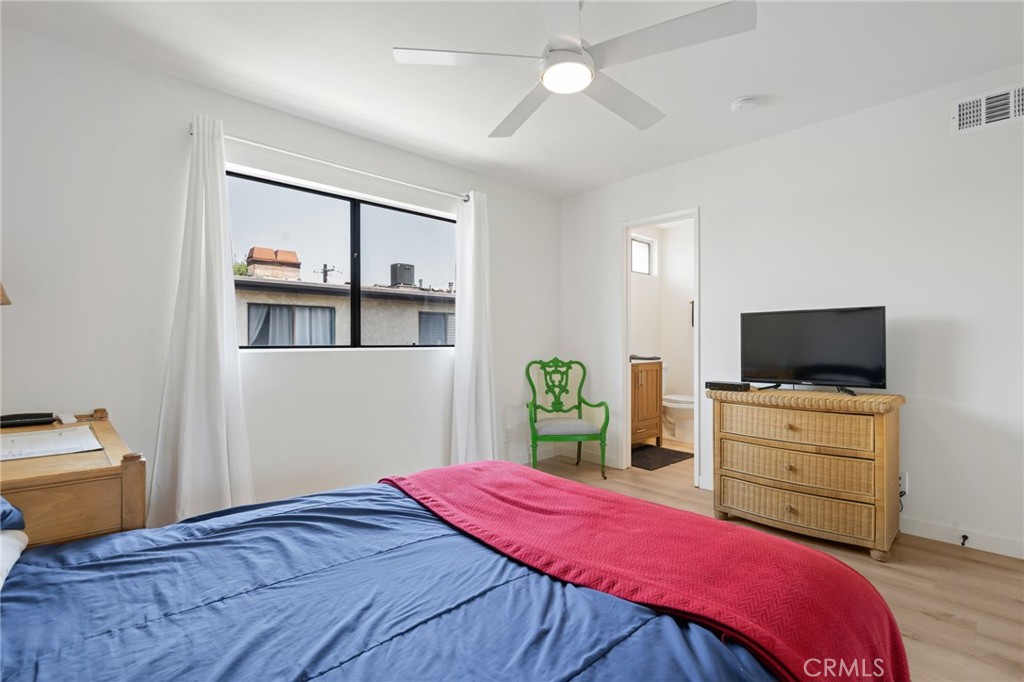 20737 Roscoe Boulevard 703 Property Photo 25