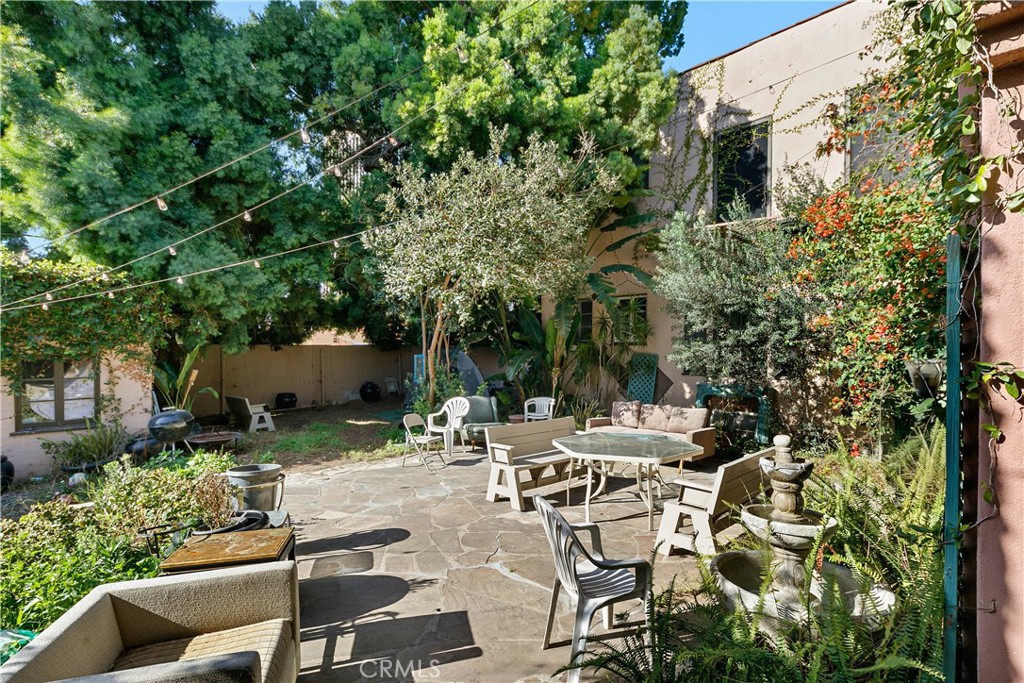 819 S Curson Avenue Property Photo 20