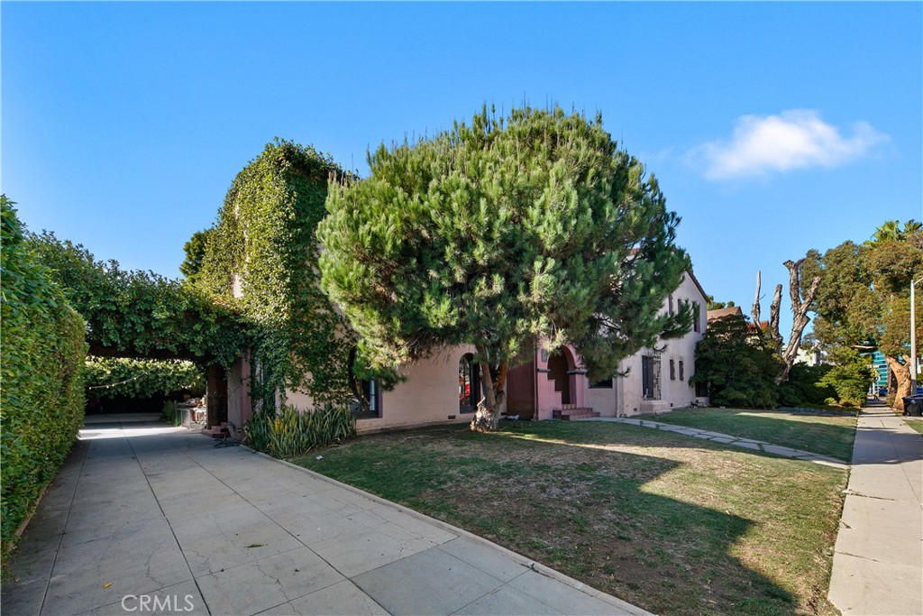 819 S Curson Avenue Property Photo 25