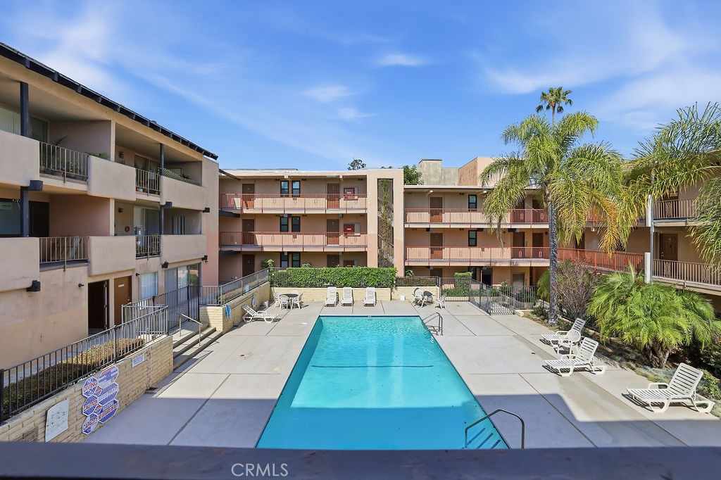 17000 Burbank Boulevard 211 Property Photo 18