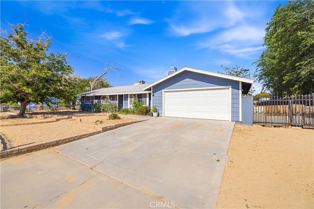40954 168th E Property Photo 3