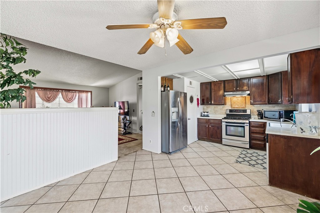 40954 168th E Property Photo 8