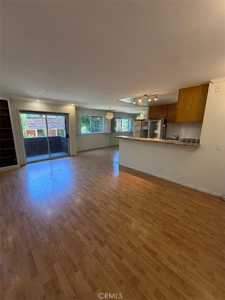 5403 Newcastle 8 Property Photo 3