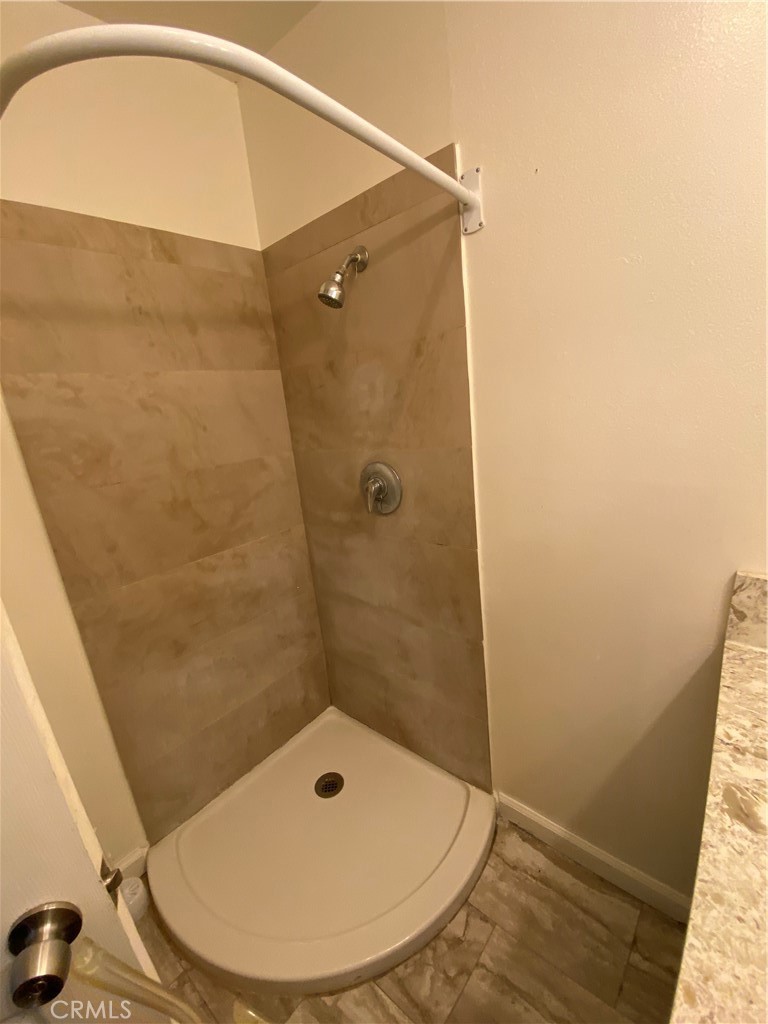 5403 Newcastle 8 Property Photo 23