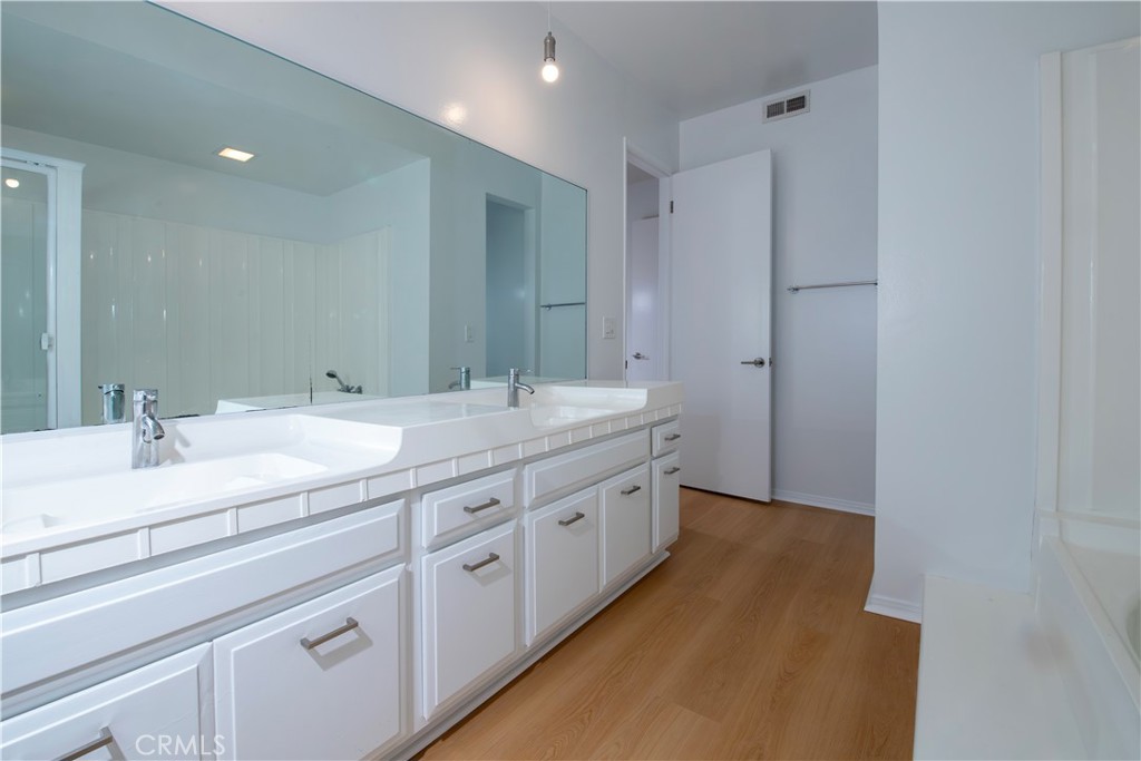 5236 Yarmouth 113 Property Photo 27