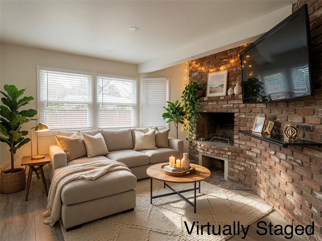 5300 Calhoun Property Photo 4