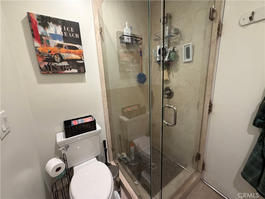 5300 Calhoun Property Photo 8