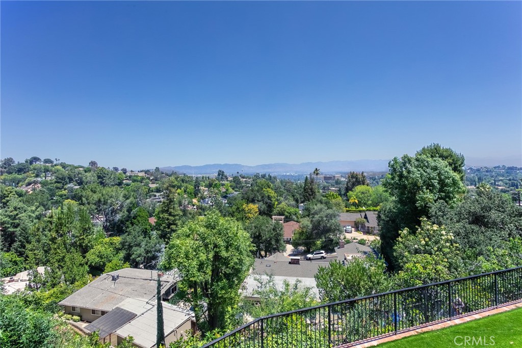 16973 Strawberry Property Photo 1