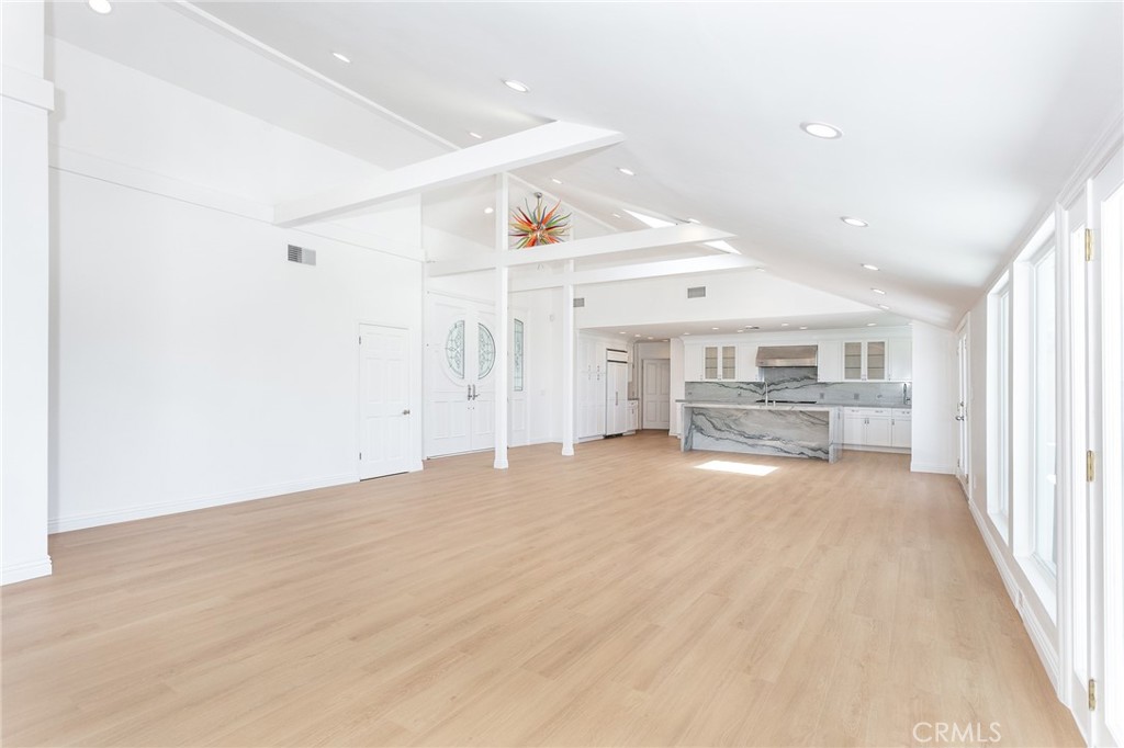 16973 Strawberry Property Photo 5