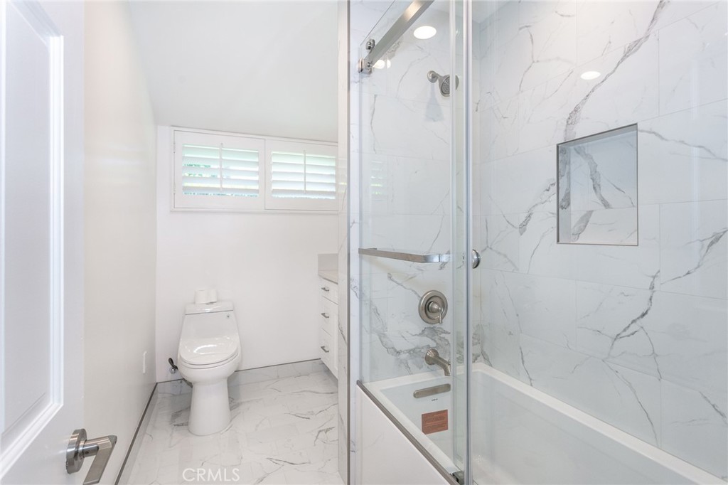 16973 Strawberry Property Photo 26