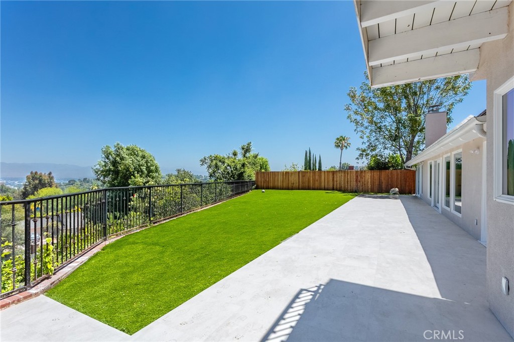 16973 Strawberry Property Photo 32