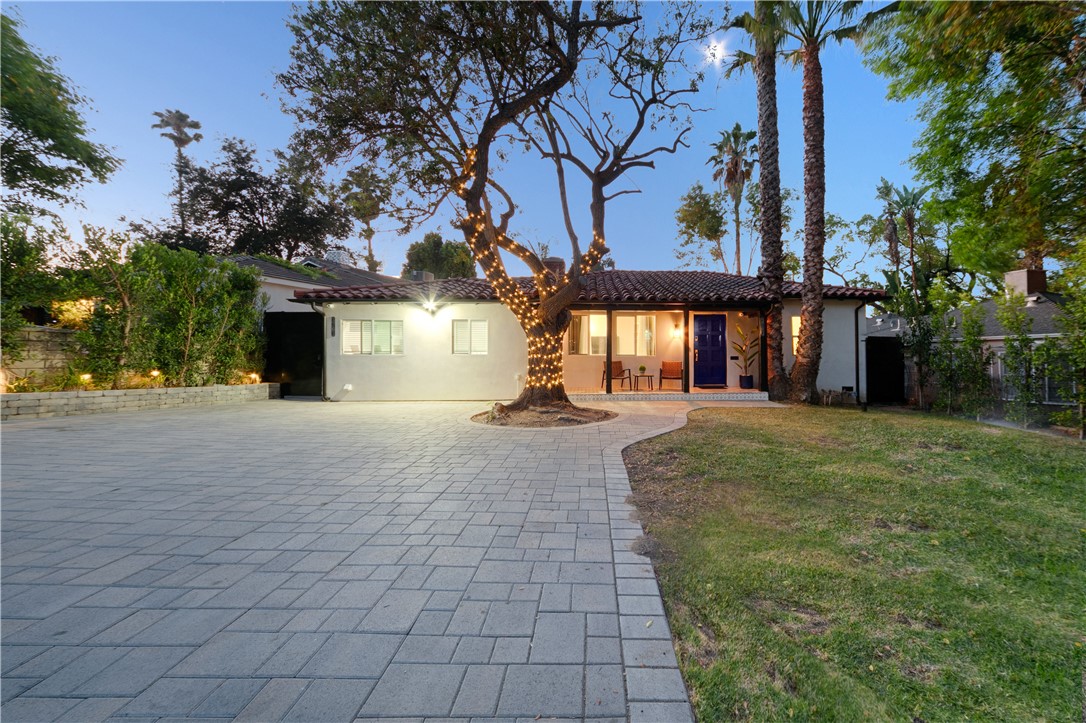 3763 Lankershim Boulevard Property Photo 3