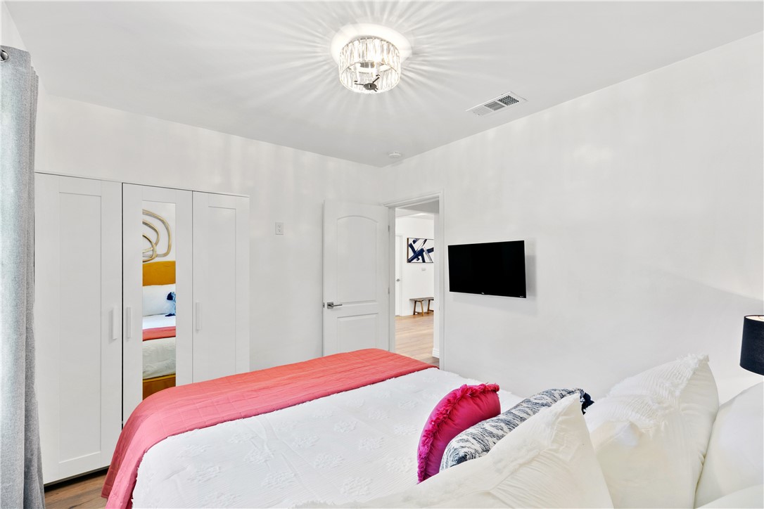 3763 Lankershim Boulevard Property Photo 16