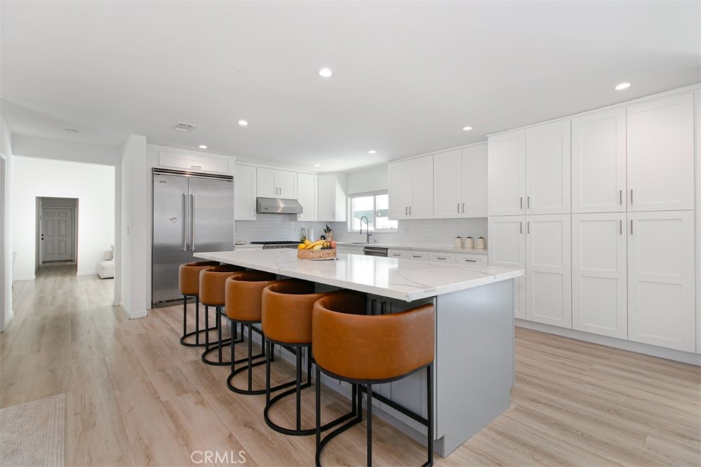 22841 Calvert St Property Photo 1