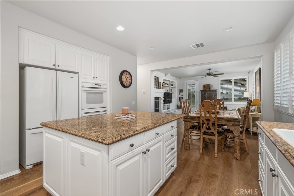25730 Hawthorne Place Property Photo 12