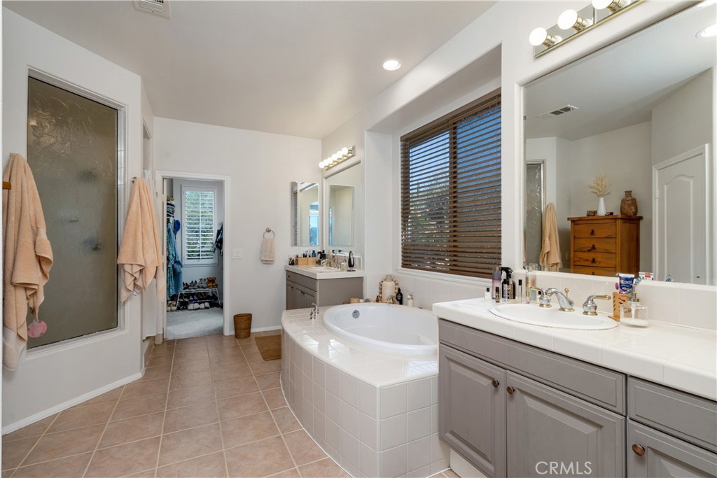 25730 Hawthorne Place Property Photo 25
