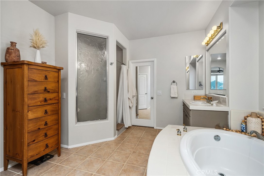 25730 Hawthorne Place Property Photo 26