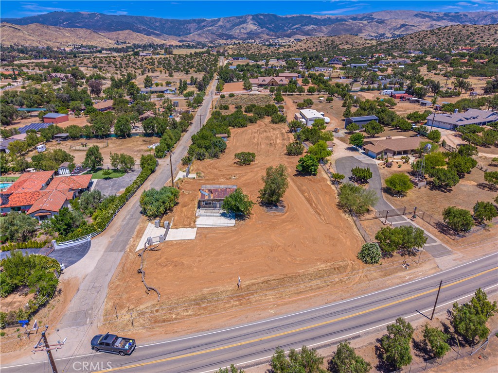 10367 Escondido Canyon Property Photo 4