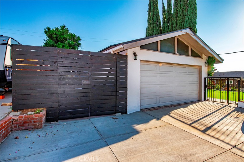 19776 Merryhill Street Property Photo 7
