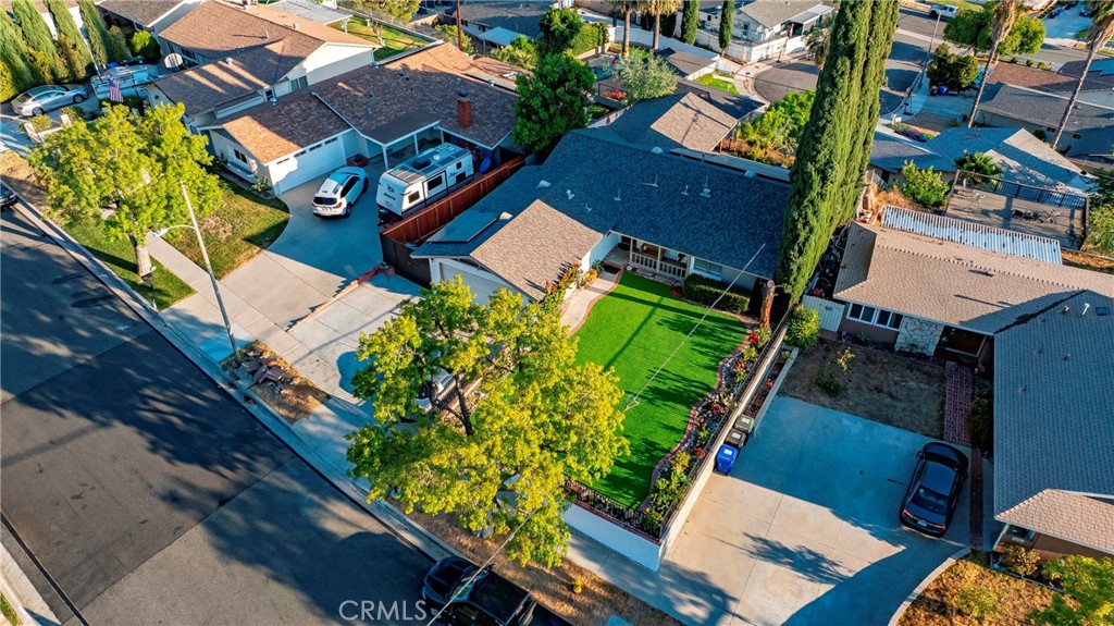 19776 Merryhill Street Property Photo 38