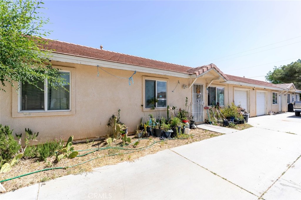 38726 4th Street E Property Photo 2
