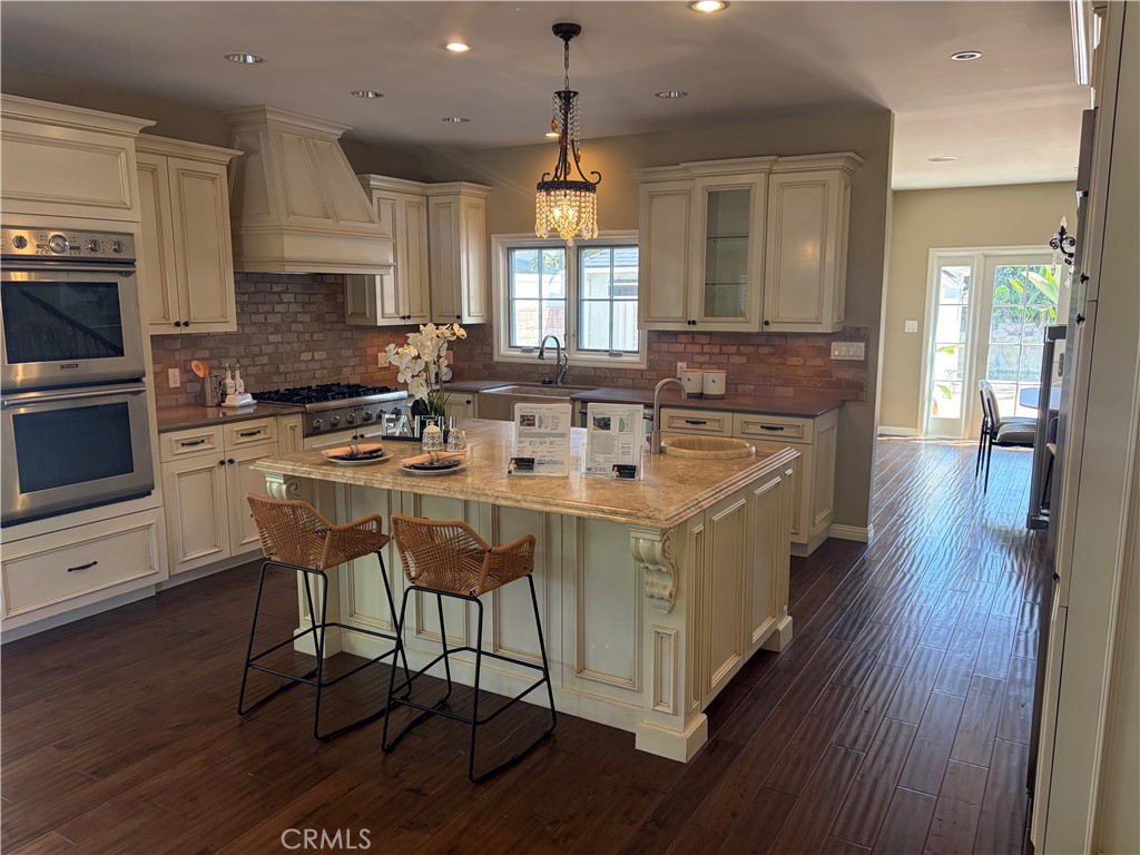 5704 Columbus Property Photo 1