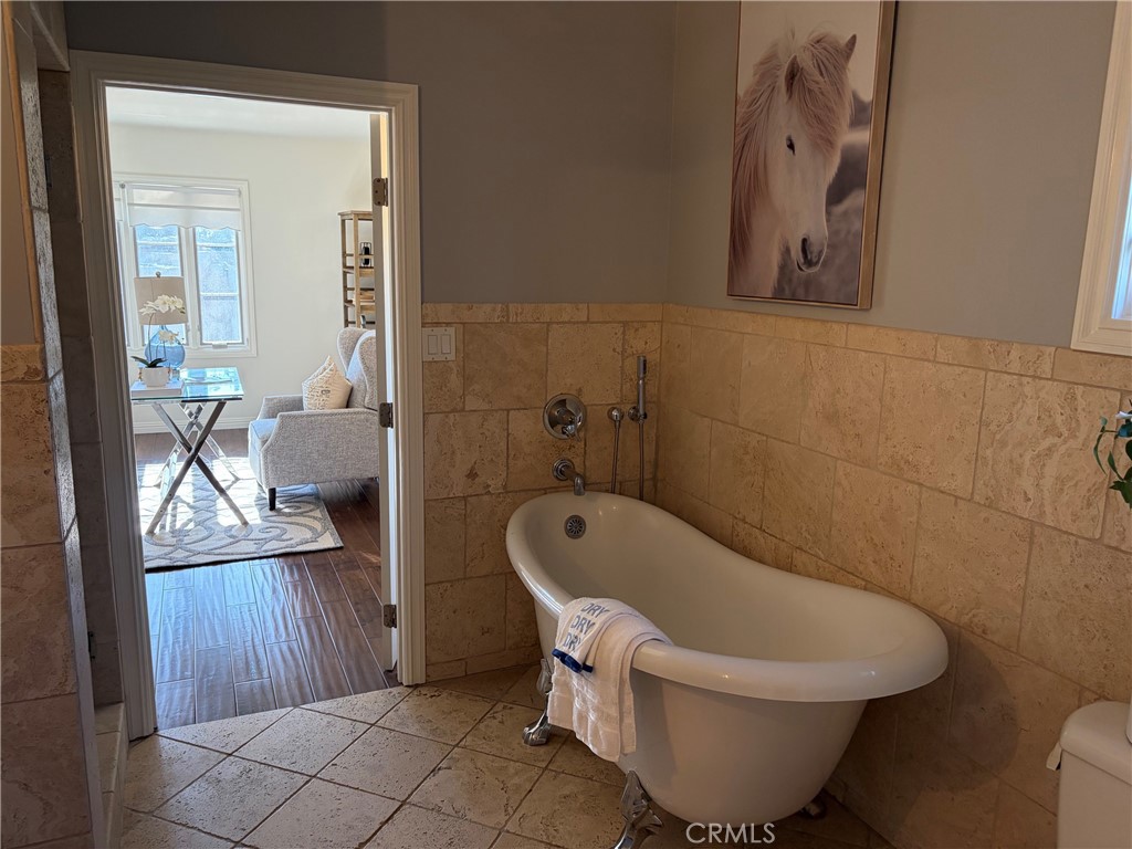 5704 Columbus Property Photo 14