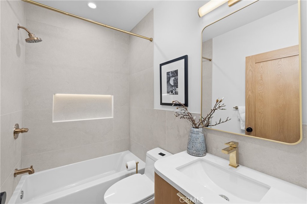 5900 Ostrom Property Photo 18