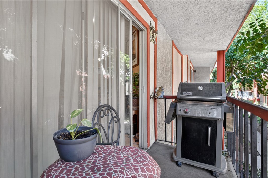 14287 Foothill Boulevard 14 Property Photo 20