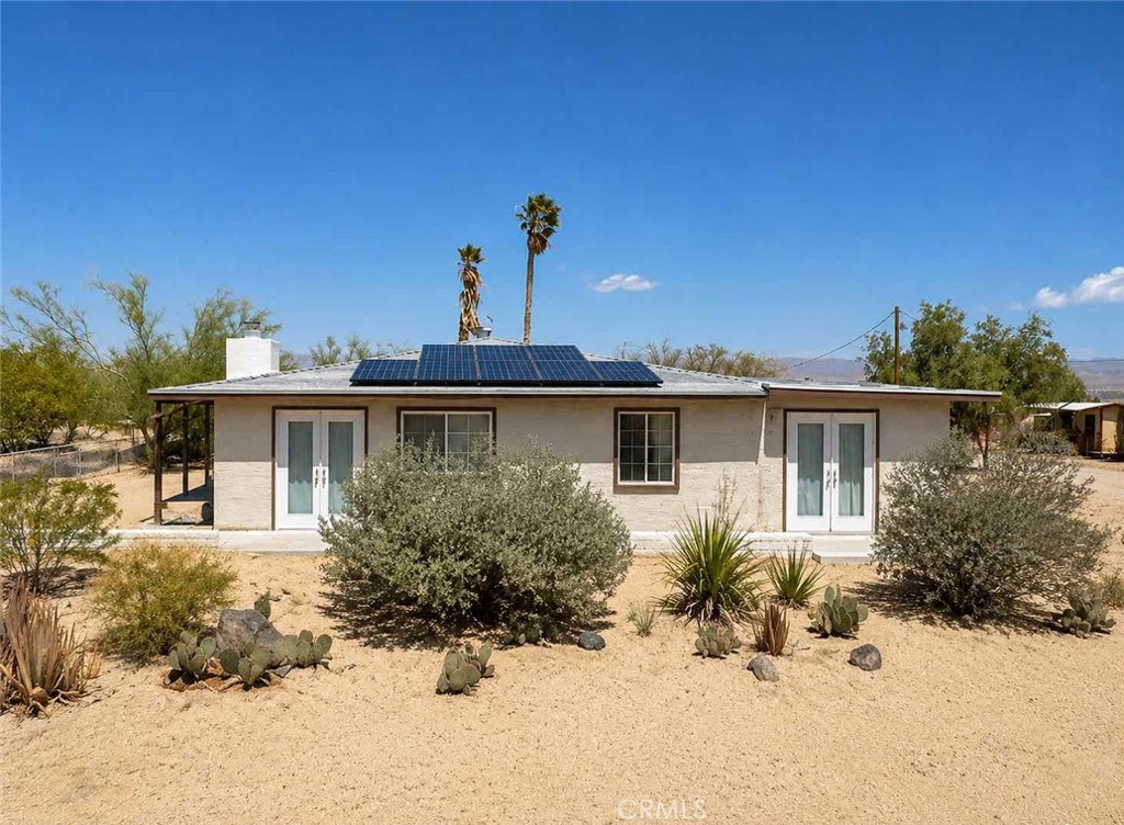 5605 Oasis Property Photo 1