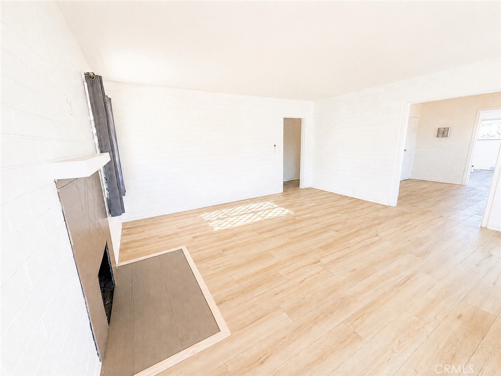 5605 Oasis Property Photo 7