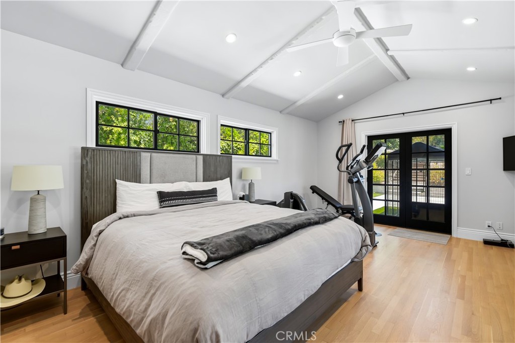 5460 Round Meadow Property Photo 14
