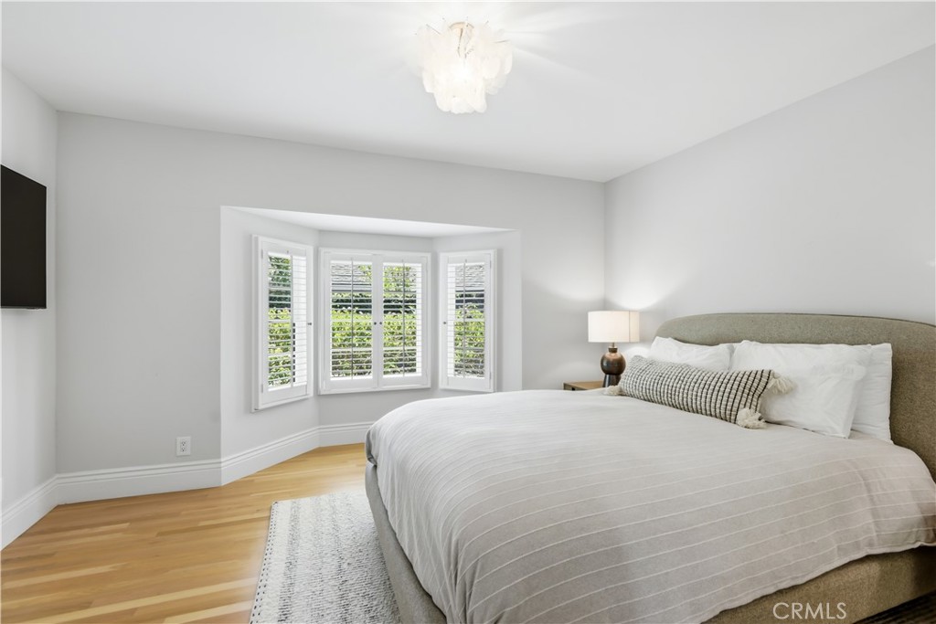 5460 Round Meadow Property Photo 18