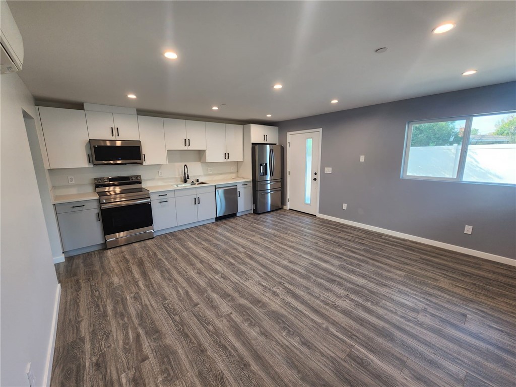 9033 Lindley Avenue Property Photo 15