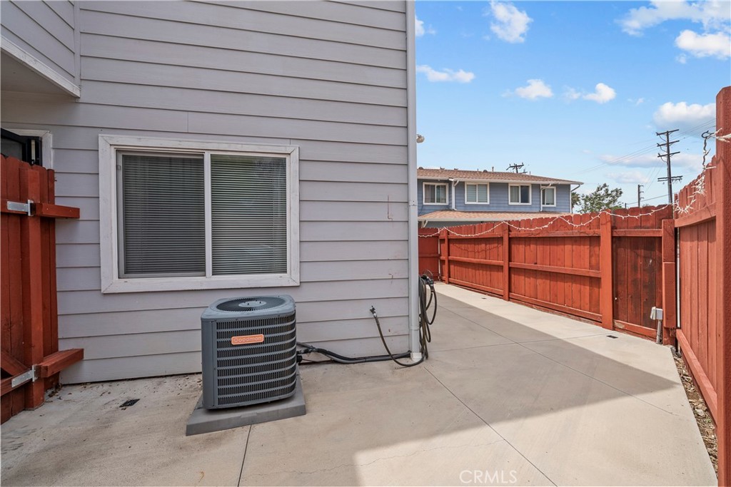 14552 Foothill Property Photo 21