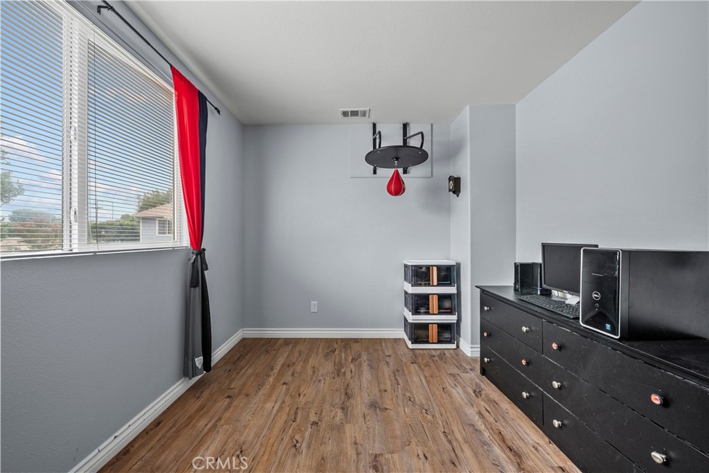 14552 Foothill Property Photo 36