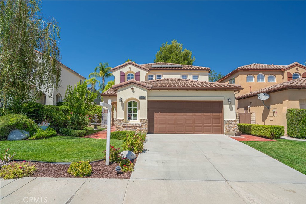 28437 Lobelia Property Photo 1