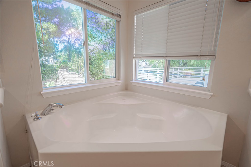 28437 Lobelia Property Photo 13