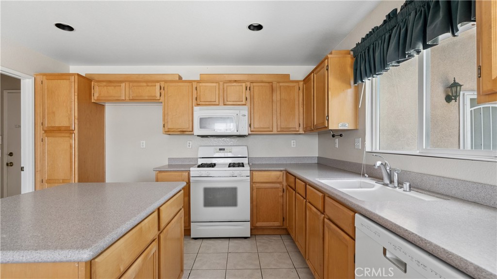 5739 Avenida Entrada Property Photo 18