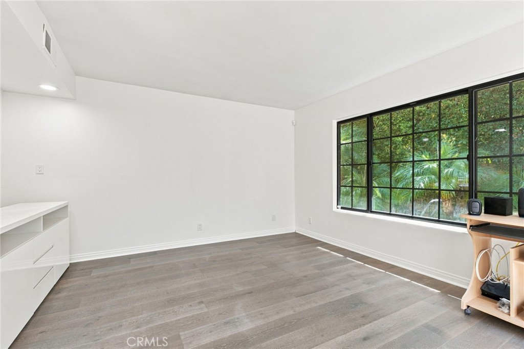 4033 Lamarr Ave. Property Photo 16