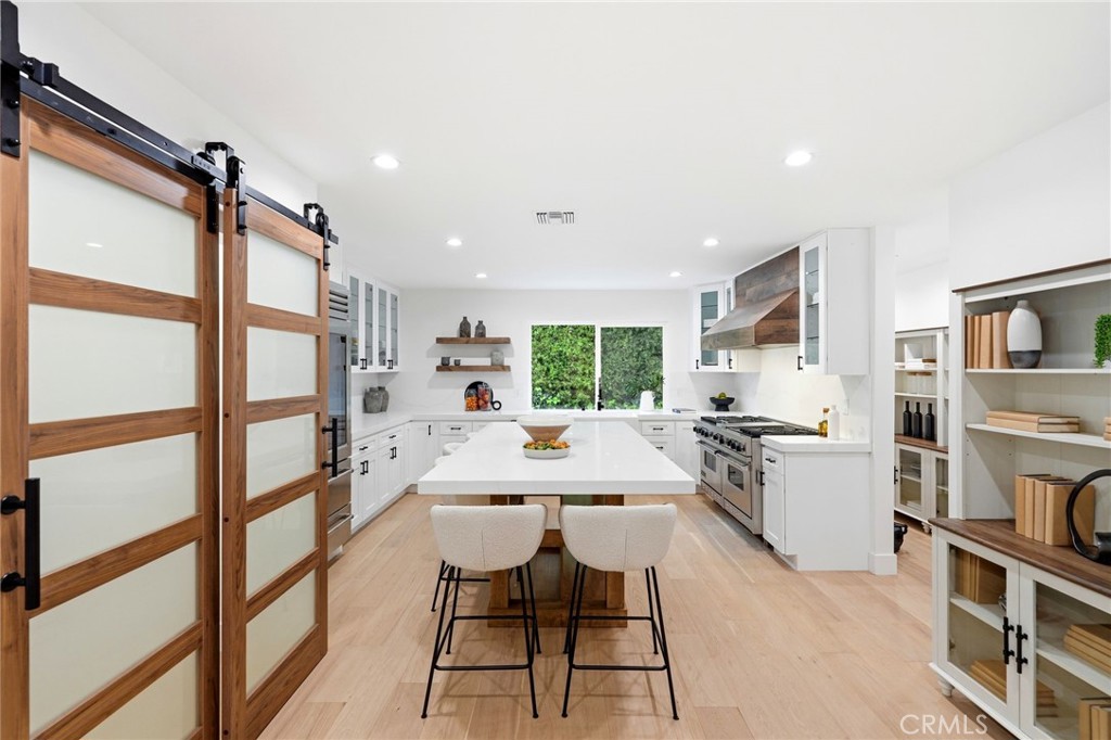6317 Orion Property Photo 12