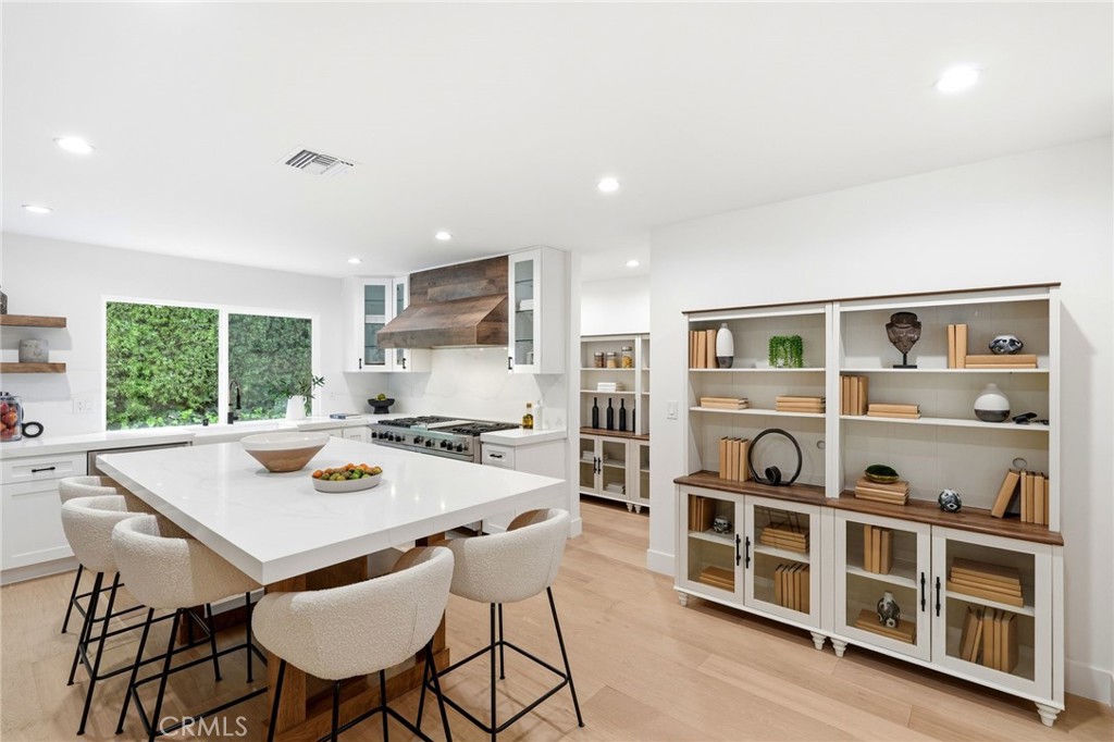 6317 Orion Property Photo 14