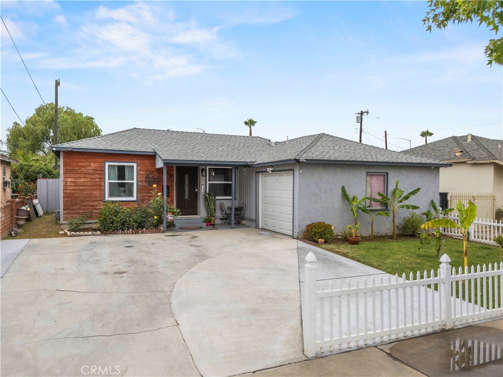 15517 S Denver Property Photo 1