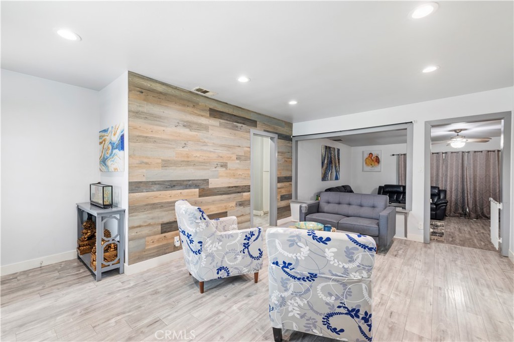 15517 S Denver Property Photo 16