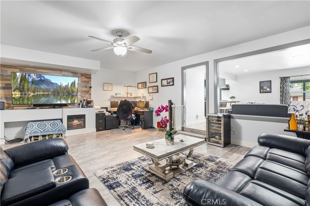 15517 S Denver Property Photo 18