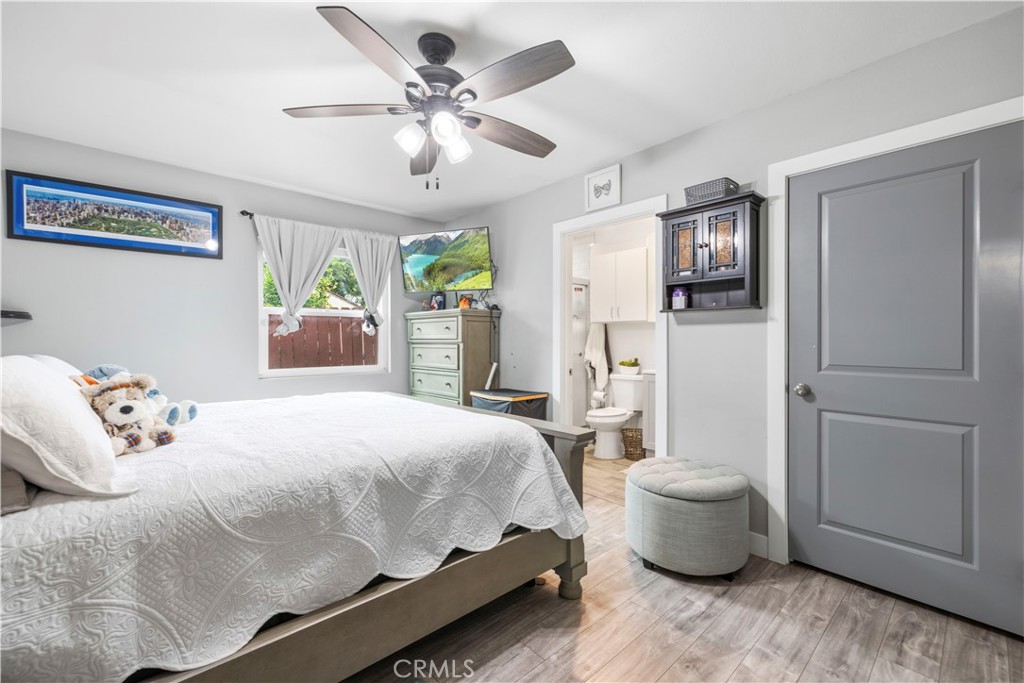 15517 S Denver Property Photo 25